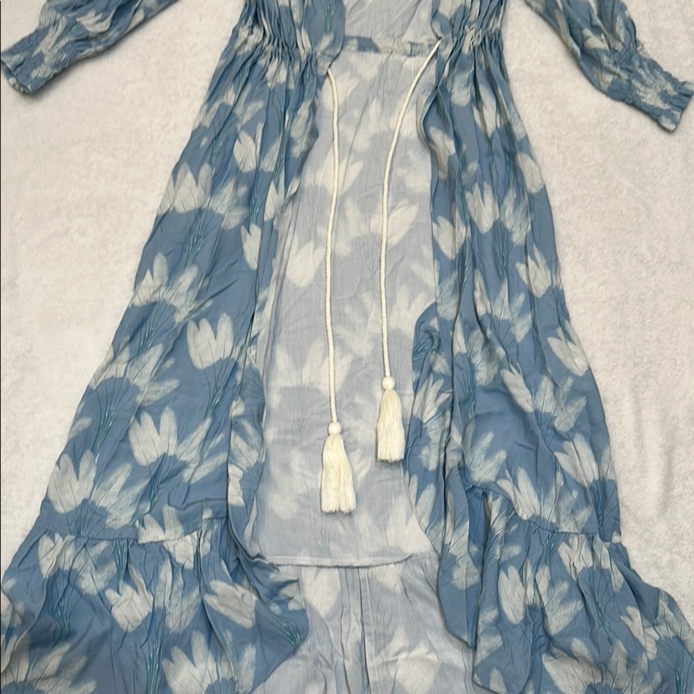 Palmacea Blue and White Floral Swimwear Resort Coverup with Flowing Design - Picture 11 of 15
